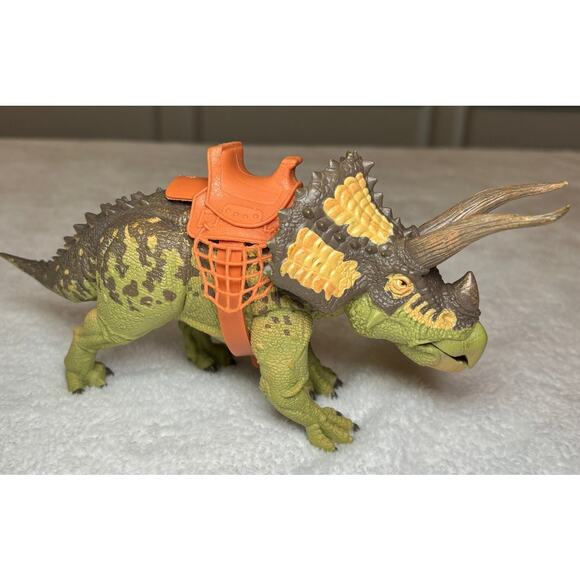 2017 Jurassic Clash & World Dino Figures: Triceratops, Allosaurus, Baryonyx - Picture 14 of 16